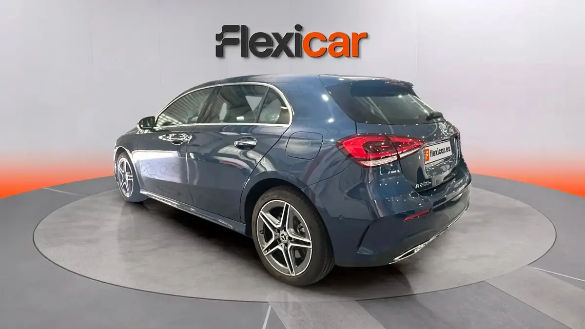 Usado Mercedes A250 218 CV (160 kW) 2022 Azul Berlina