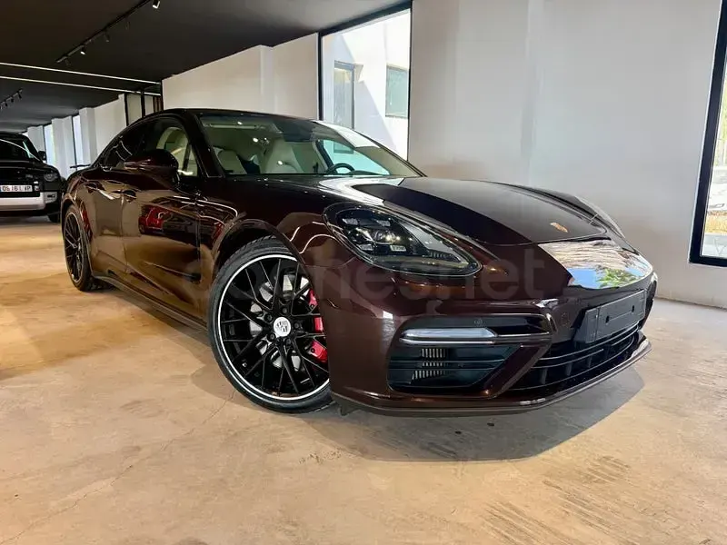Usado Porsche Panamera Turbo 550 CV (404 kW) 2017 Marrón Utilitario