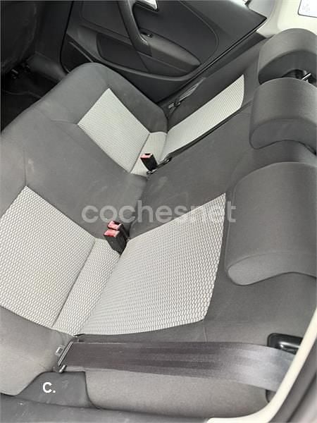 Usado VW Polo Advance 105 CV (77 kW) 2010 Gris / plata Utilitario