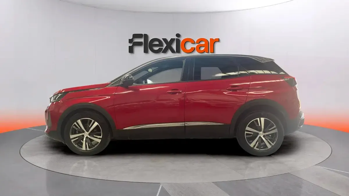 Usado Peugeot 3008 Allure 131 CV (96 kW) 2023 Granate SUV