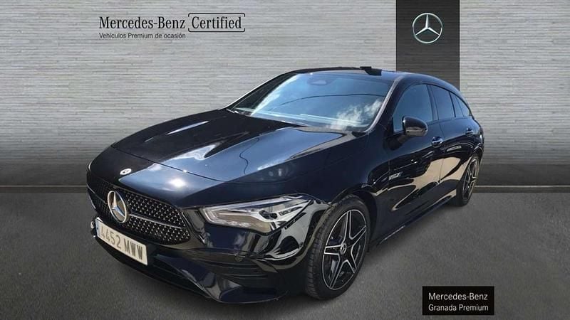 Negro Usado 2024 Mercedes CLA200 Shooting Brake Familiar | 36.900 € (Precio justo) - Imagen 1/4