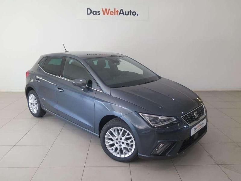 Gris Usado 2025 Seat Ibiza XCELLENCE Utilitario | 18.700 € (Precio justo) - Imagen 1/4