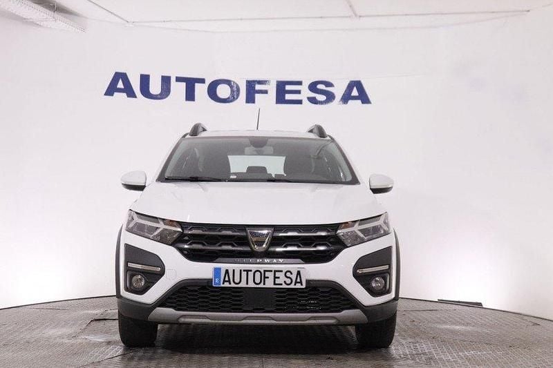 Usado Dacia Sandero Expression 100 CV (73 kW) 2022 Blanco