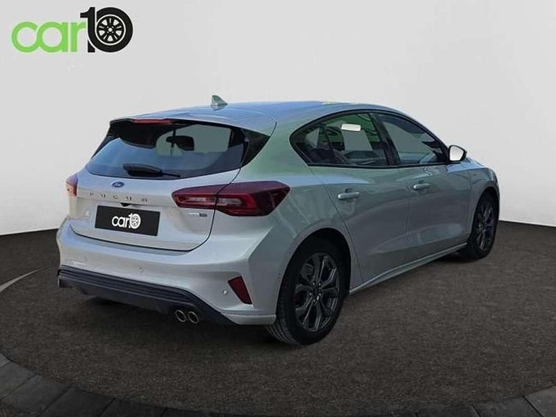 Usado Ford Focus ST-Line 125 CV (91 kW) 2023 Gris Berlina
