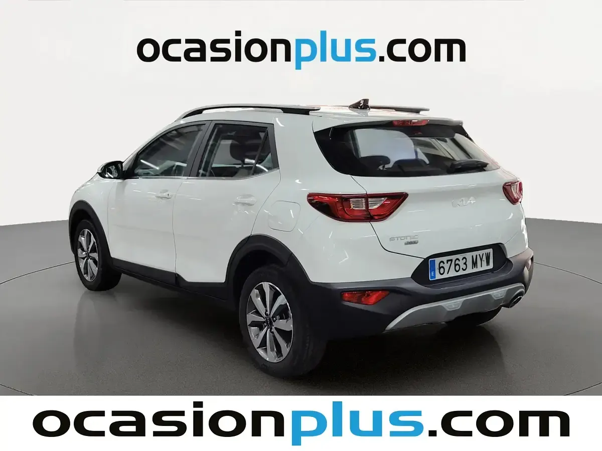 Usado Kia Stonic 100 CV (73 kW) 2025 Blanco SUV