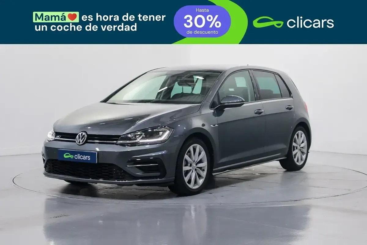 Usado VW Golf VII Advance 150 HP (110 kW) 2020 Cinzento Sedan