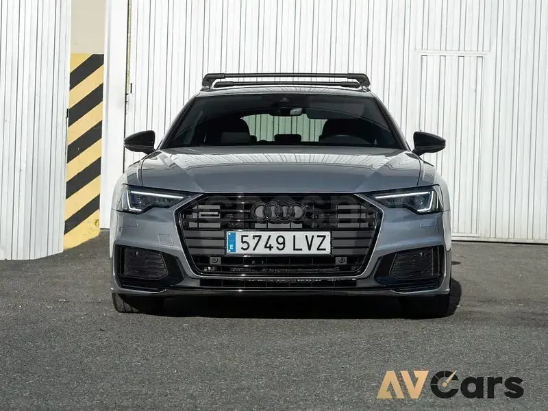 Usado Audi A6 Design 245 CV (180 kW) 2022 Gris / plata Familiar