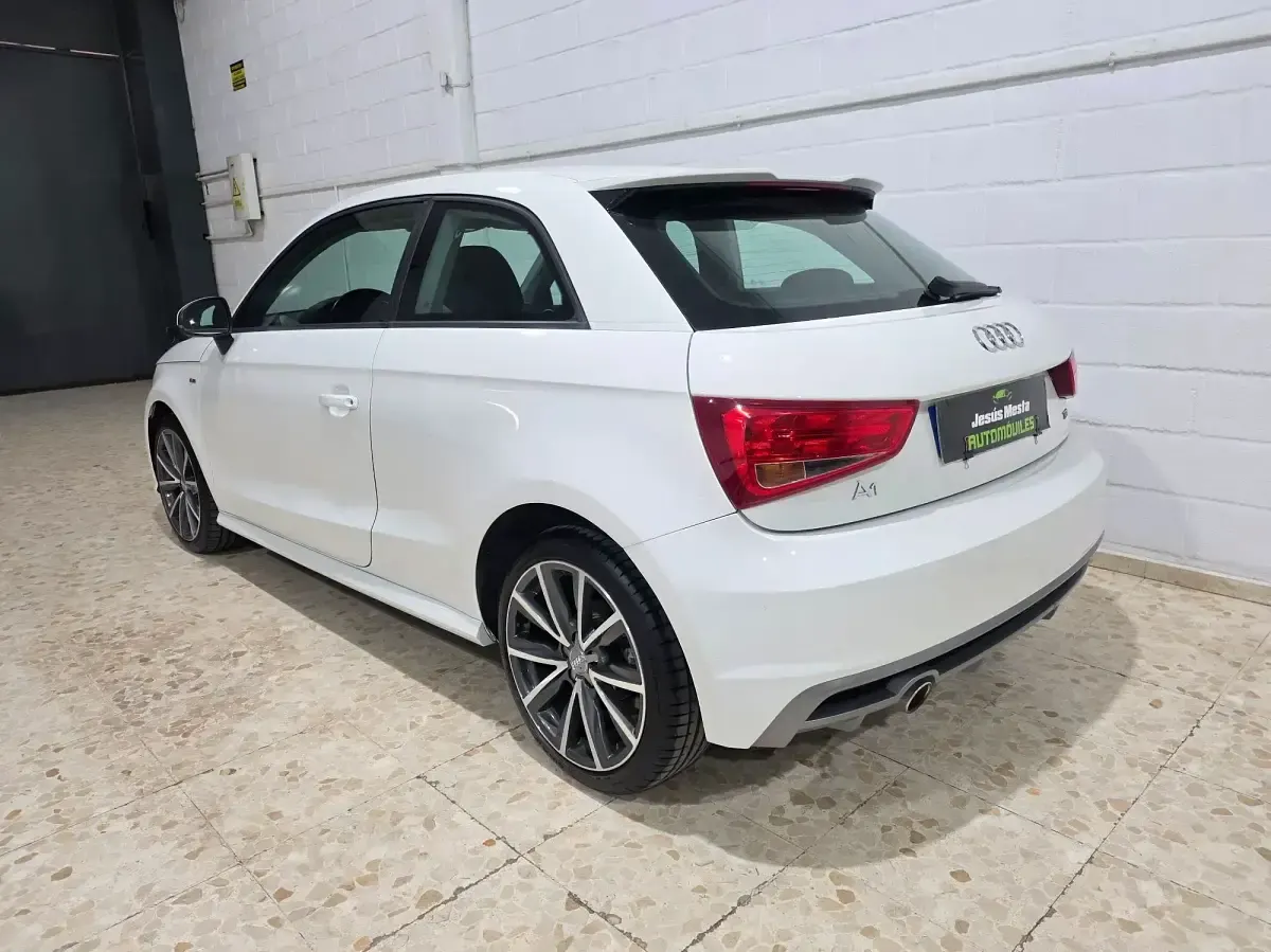 Usado Audi A1 116 CV (85 kW) 2016 Blanco Utilitario
