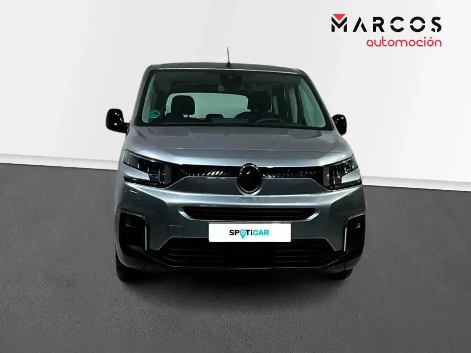 Usado Citroën Berlingo 130 CV (95 kW) 2025 Monovolumen