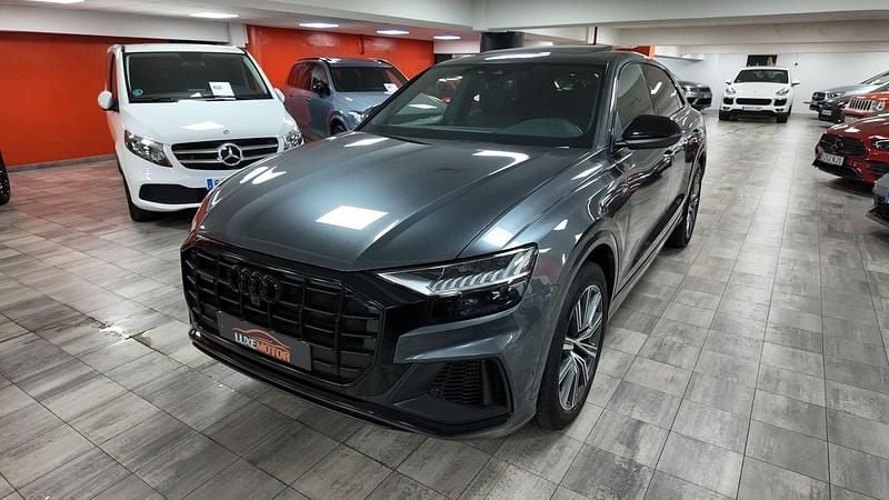 Gris Usado 2023 Audi Q8 S-line plus SUV | 66.990 € (Super precio) - Imagen 1/4