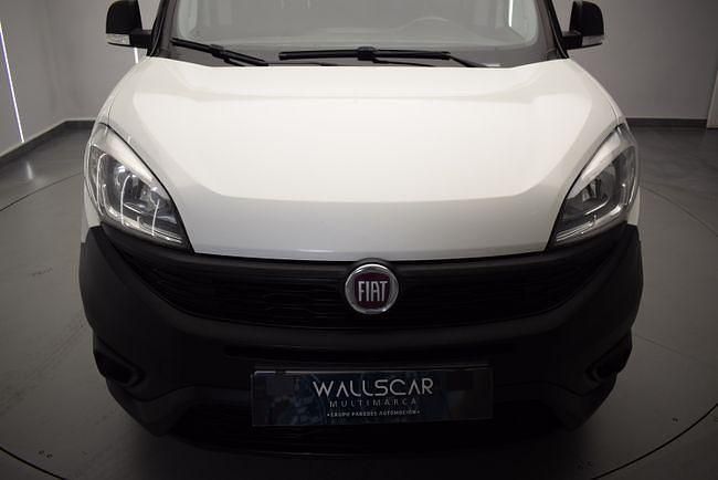 Usado Fiat Doblò Active 90 CV (66 kW) 2015 Blanco Monovolumen