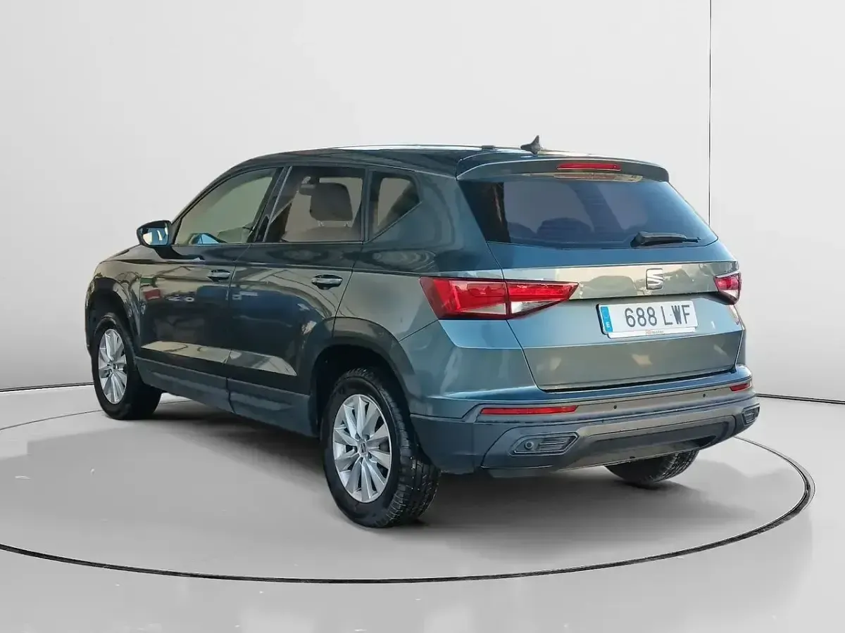 Usado Seat Ateca Reference 110 CV (80 kW) 2022 Gris SUV