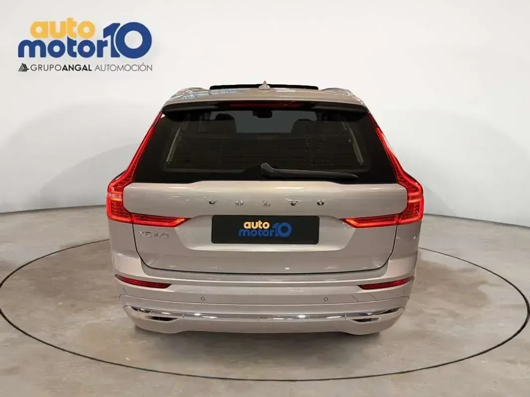 Usado Volvo XC60 Plus 349 CV (256 kW) 2022 SUV