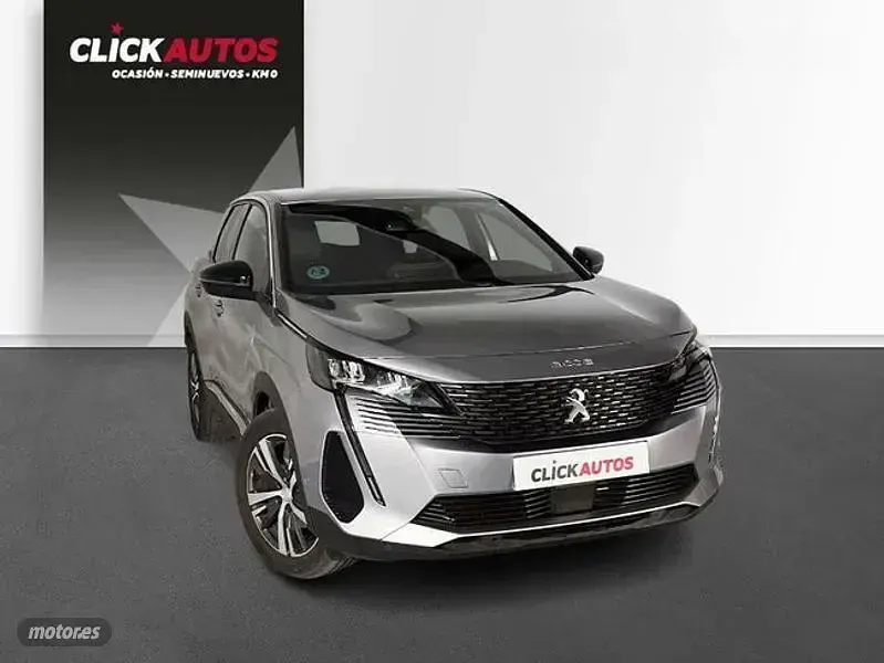 Usado Peugeot 3008 Allure 130 CV (95 kW) 2023 Gris SUV