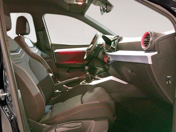 Usado Seat Arona FR 115 CV (84 kW) 2024 Negro SUV