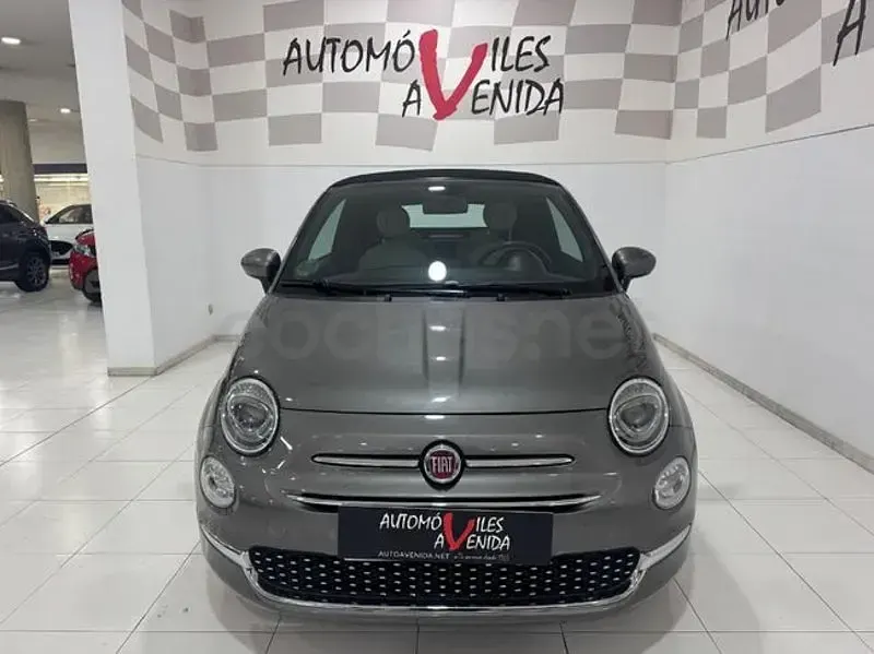 Usado Fiat 500C Dolcevita 70 CV (51 kW) 2022 Gris / plata Descapotable