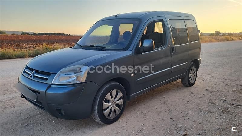 Usado Citroën Berlingo 90 CV (66 kW) 2009 Azul Monovolumen