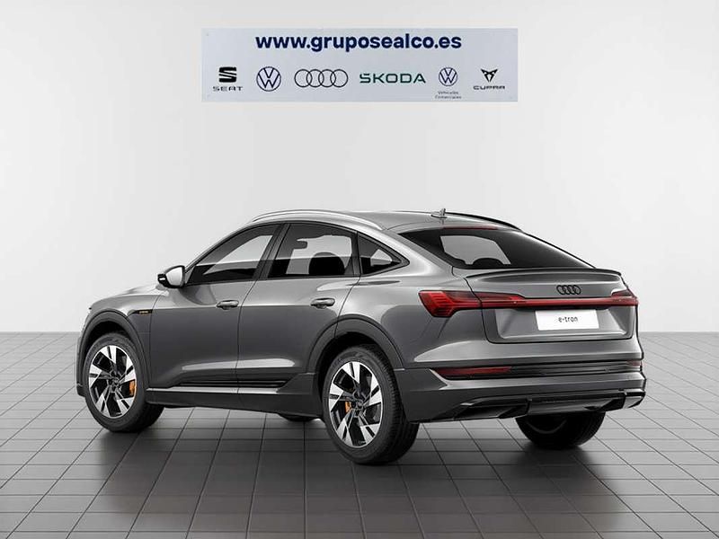 Usado Audi e-tron Sportback S-Line 300 kW (408 CV) 2022 Gris SUV