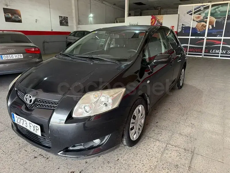 Usado Toyota Auris 90 CV (66 kW) 2007 Negro Utilitario