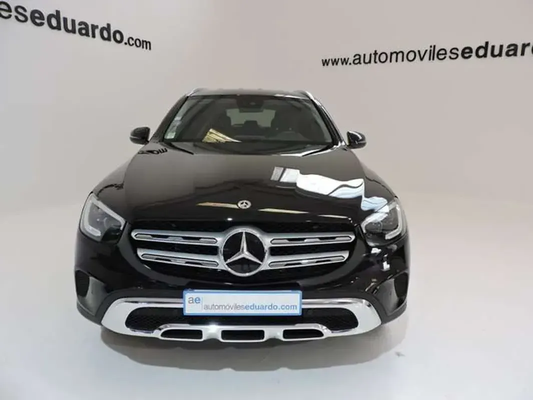 Usado Mercedes GLC300e 320 CV (235 kW) 2021 Negro SUV