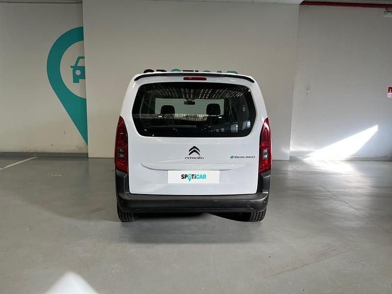 Usado Citroën Berlingo Feel 100 kW (136 CV) 2023 Blanco Monovolumen