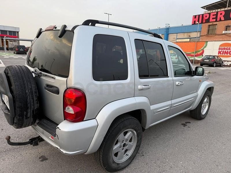 Usado Jeep Cherokee Limited 143 CV (105 kW) 2004 Gris / plata SUV