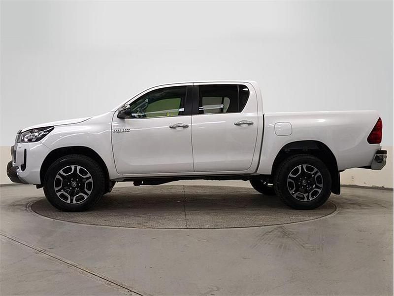 Nuevo Toyota HiLux 220 CV (161 kW) 2025 Blanco classic Pickup/Camioneta
