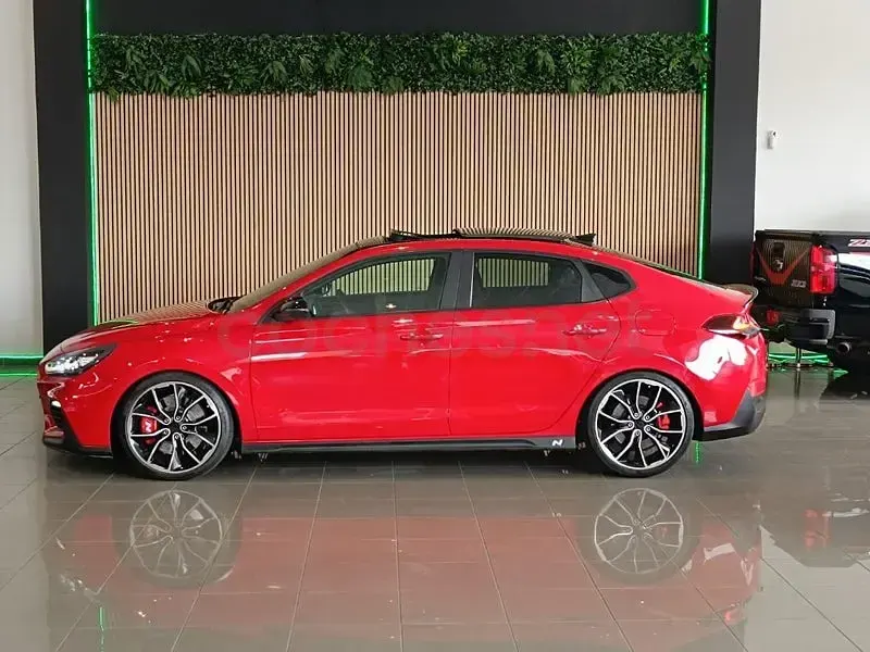 Usado Hyundai i30 N Performance 275 CV (202 kW) 2019 Rojo Berlina