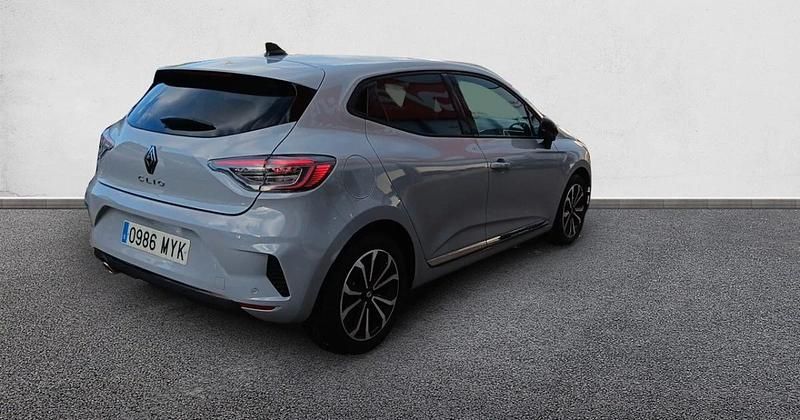 Usado Renault Clio V Techno 100 CV (73 kW) 2025