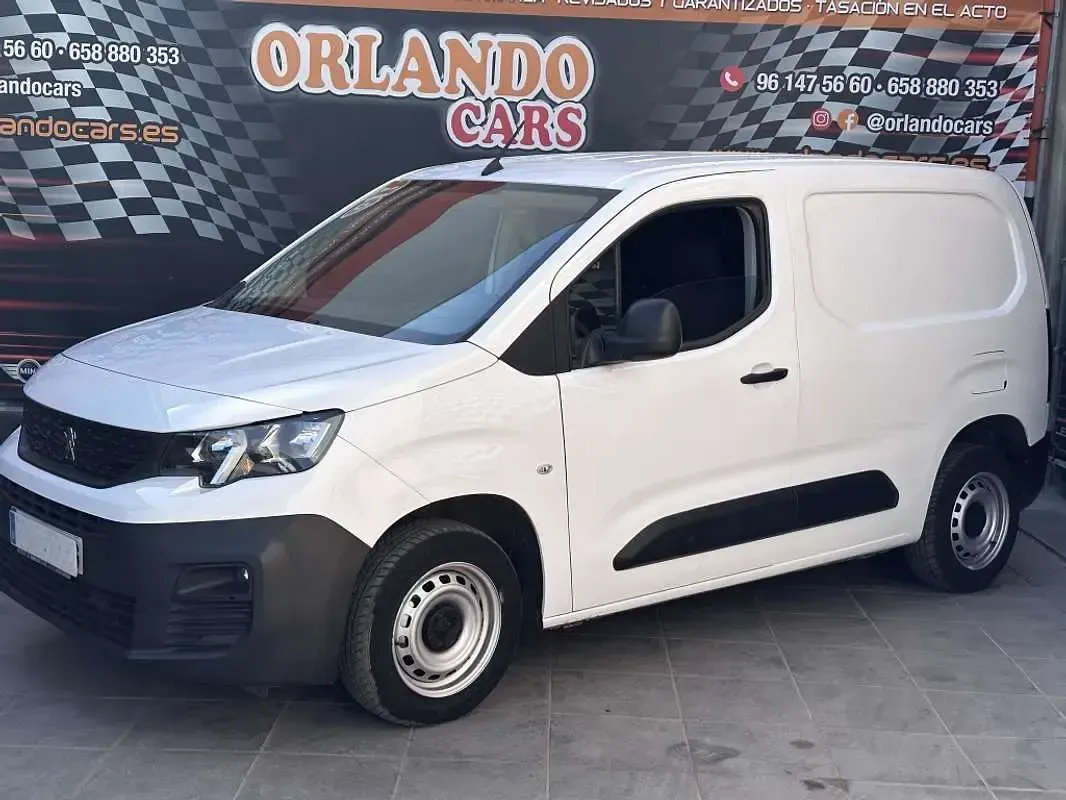 Usado Peugeot Partner S 102 CV (75 kW) 2021 Blanco Monovolumen