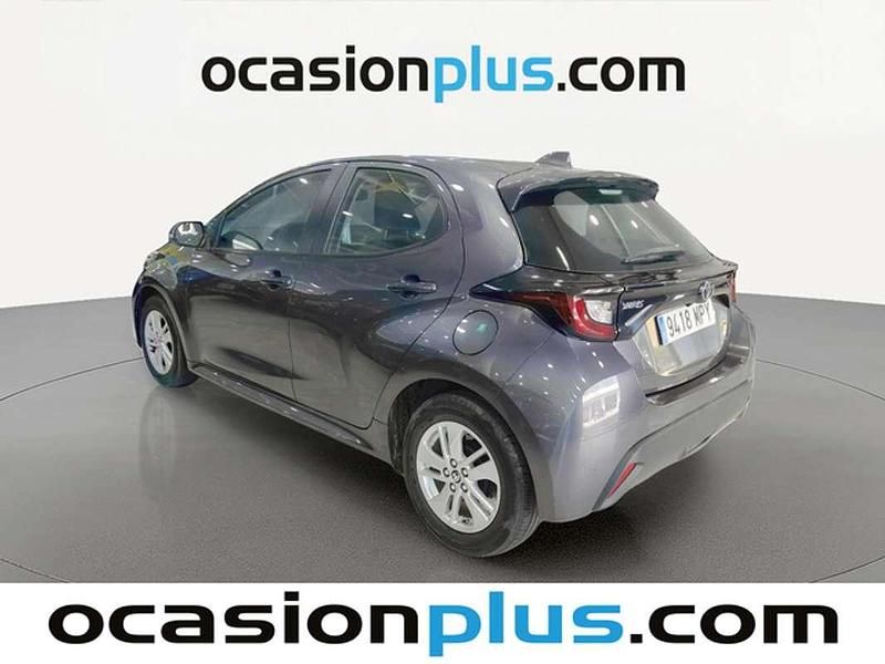Usado Toyota Yaris Edition 125 CV (91 kW) 2024 Gris Utilitario