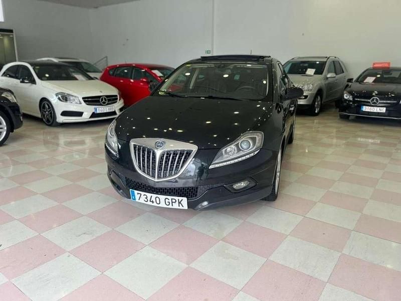 Negro Usado 2009 Lancia Delta Utilitario | 6900 € (Buen precio) - Imagen 1/4