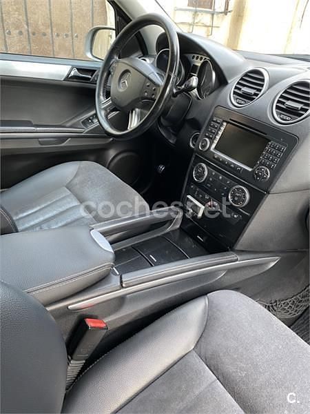 Usado Mercedes ML320 224 CV (164 kW) 2006 Beige SUV