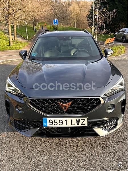 Usado Cupra Formentor 190 CV (139 kW) 2022 Gris / plata SUV