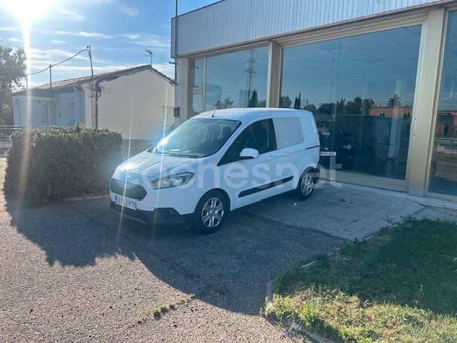 Blanco Usado 2019 Ford Tourneo Courier Ambiente Monovolumen | 12.500 € (Precio justo) - Imagen 1/4
