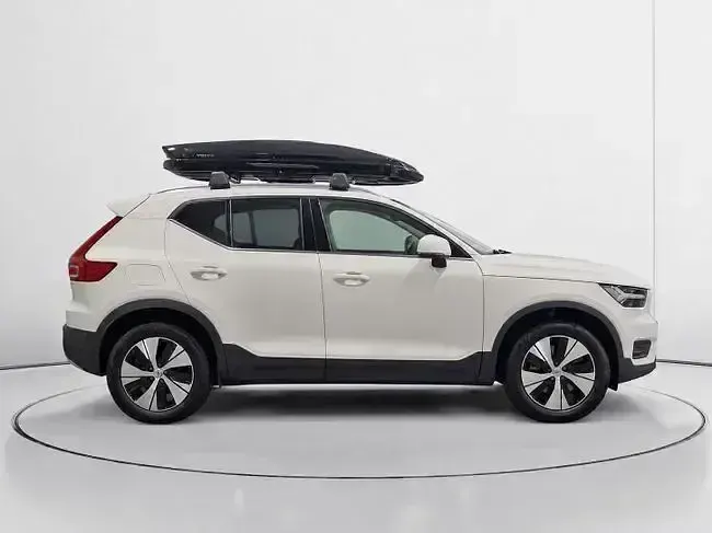 Usado Volvo XC40 Inscription 211 CV (155 kW) 2022 Blanco SUV