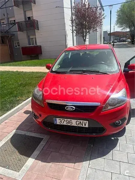 Używany Ford Focus Titanium 109 KM (80 kW) 2009 Czerwony Sedan/Limuzyna