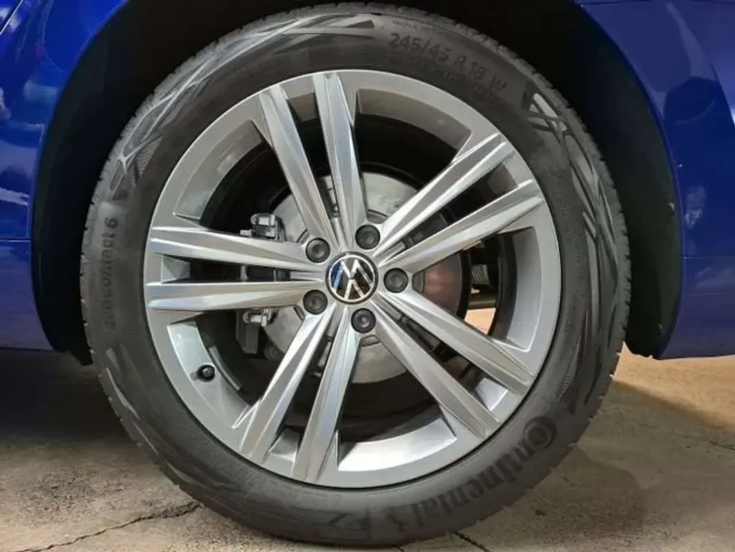 Usado VW Arteon R-line 218 HP (160 kW) 2025 Azul Carrinha
