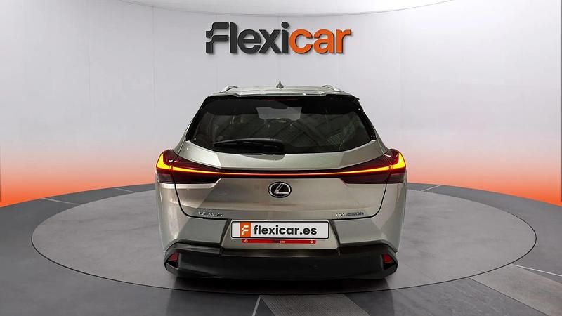Usado Lexus UX Business Edition 184 CV (135 kW) 2020 Beige SUV