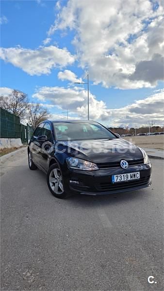 Negro Usado 2013 VW Golf VII Edition Berlina | 8700 € (Buen precio) - Imagen 1/4