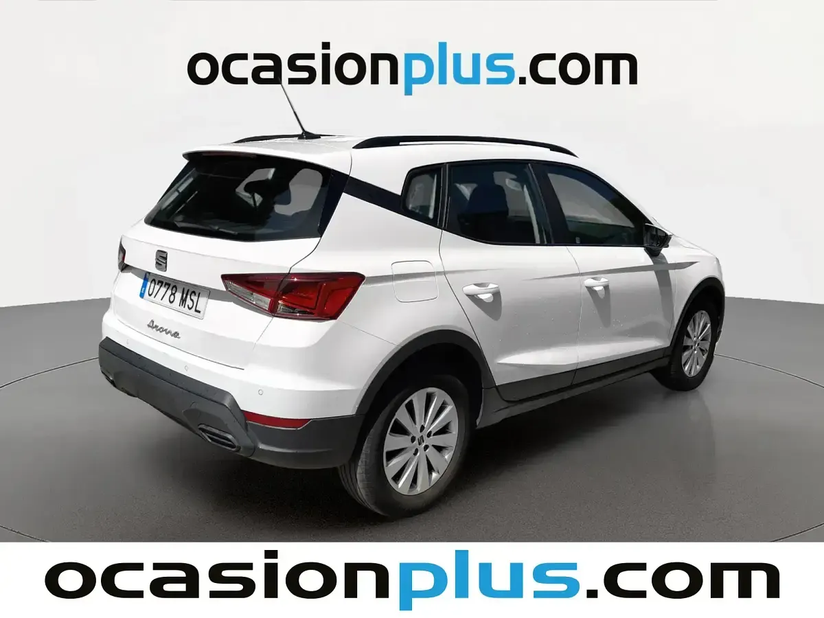 Usado Seat Arona Style 115 CV (84 kW) 2024 Blanco SUV