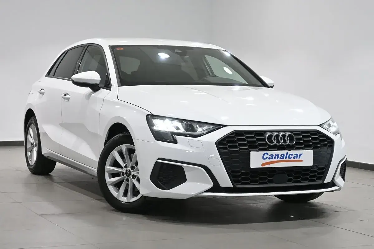 Usado Audi A3 S-Line 150 CV (110 kW) 2022 Blanco Berlina