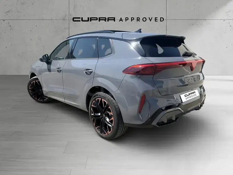 Usado Cupra Terramar VZ 272 CV (200 kW) 2025 Gris / plata SUV