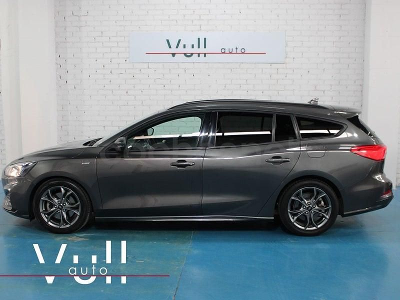 Usado Ford Focus ST-Line 150 CV (110 kW) 2019 Marrón Familiar