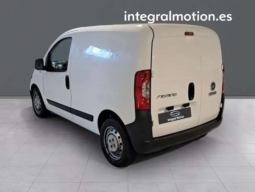Usado Fiat Fiorino 95 CV (69 kW) 2021 Blanco Monovolumen