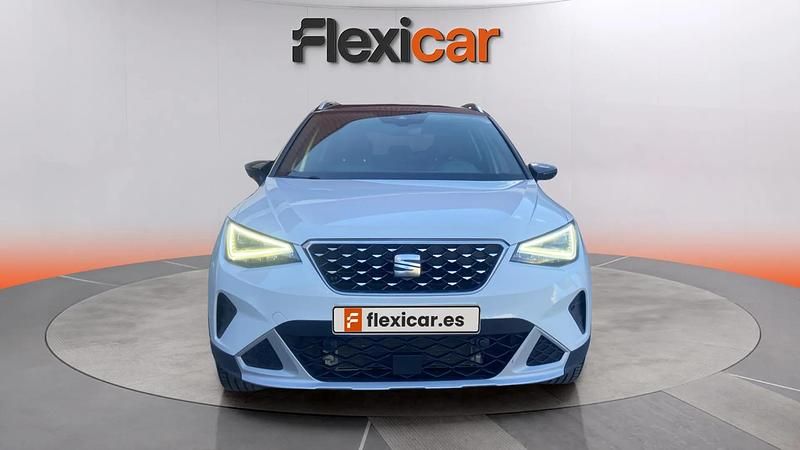 Usado Seat Arona Xperience 110 CV (80 kW) 2022 Blanco SUV