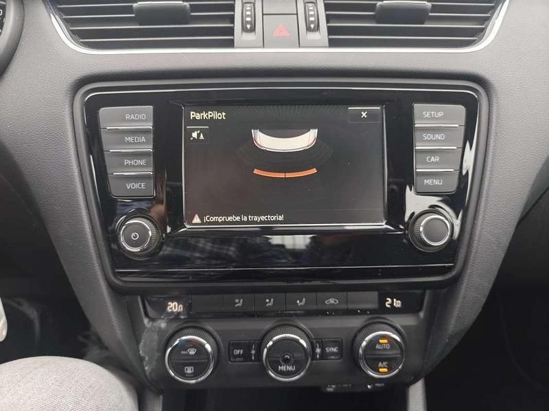 Usado Skoda Octavia Ambition 116 CV (85 kW) 2017 Beige Utilitario