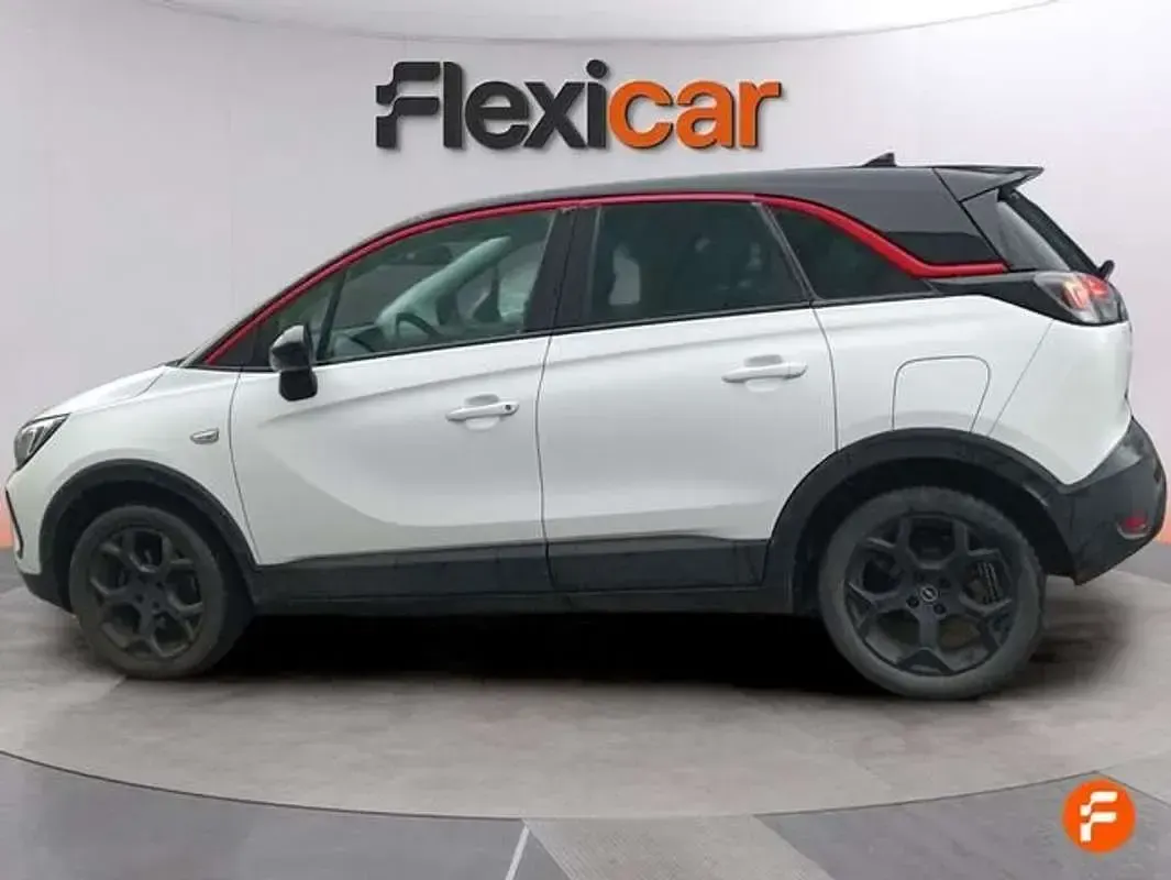 Usado Opel Crossland GS Line 110 CV (80 kW) 2022 Blanco SUV