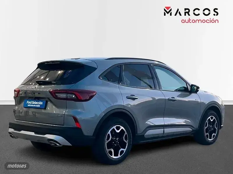 Usado Ford Kuga Active X 243 CV (178 kW) 2024 Gris / plateado SUV