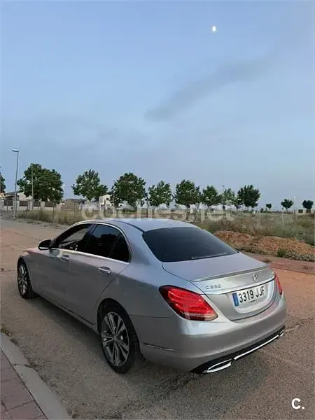 Usado Mercedes C220 170 CV (125 kW) 2016 Gris / plata Berlina